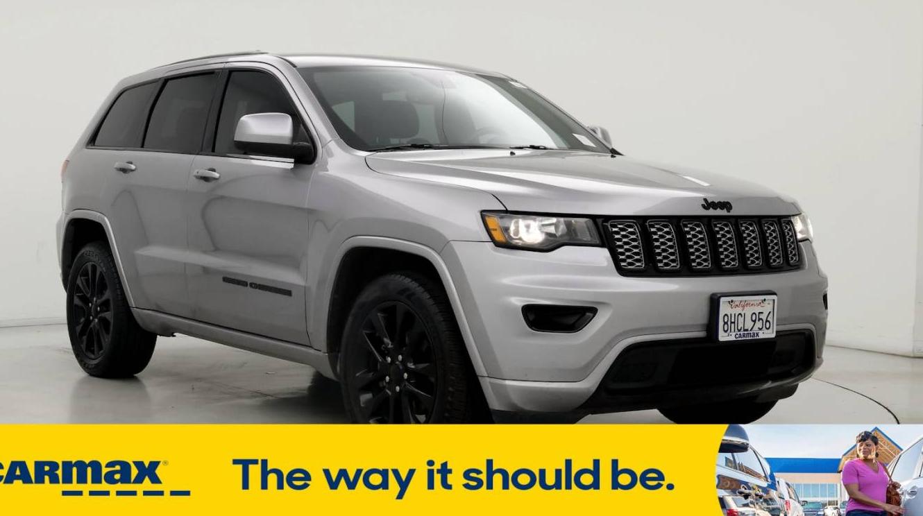 JEEP GRAND CHEROKEE 2018 1C4RJFAG3JC435484 image